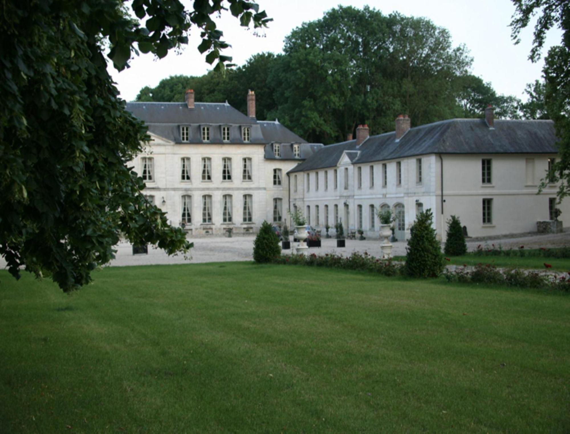 Chateau De Maudetour Exteriör bild